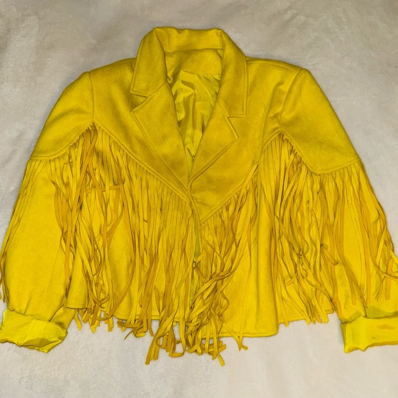 🔔 Last Chance 🍡 Mix n Match 3 For $15 
Yellow Suede Western Fringe Jacket Size M - Picture 3 of 5